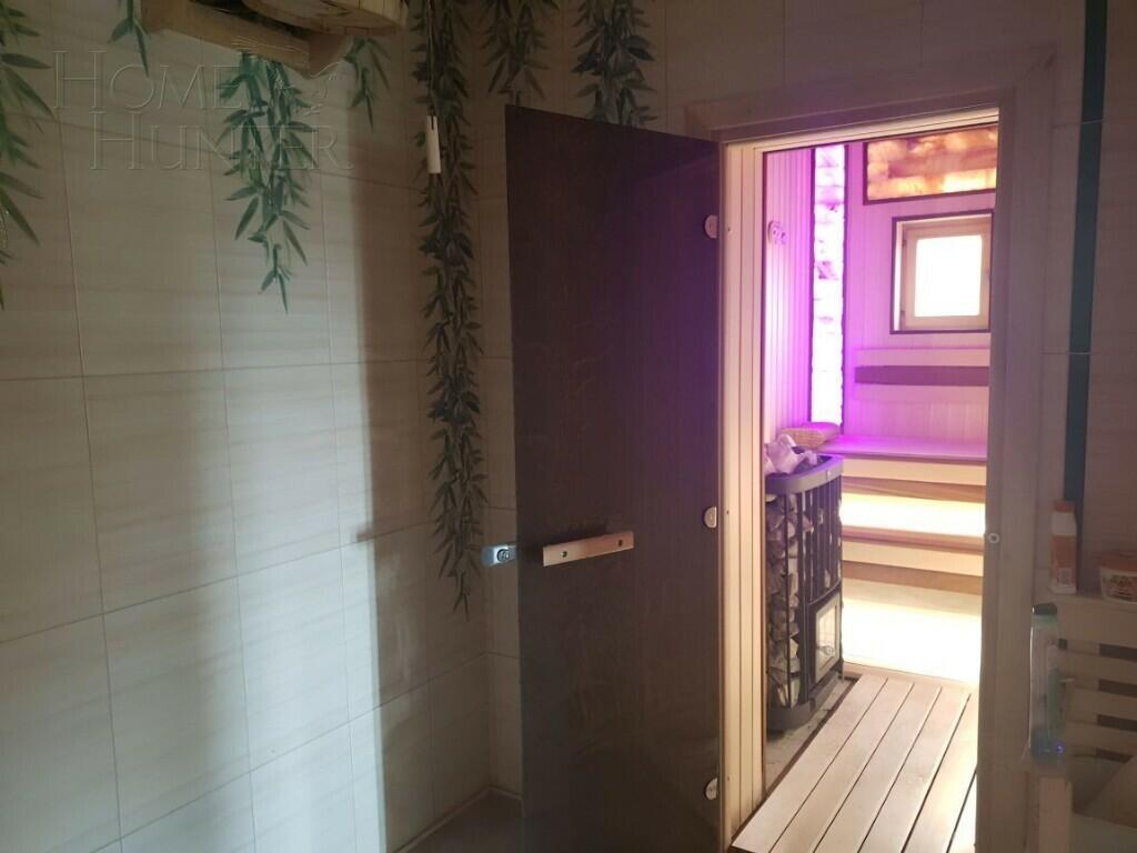 3-этажный коттедж 1 240 м² с отделкой