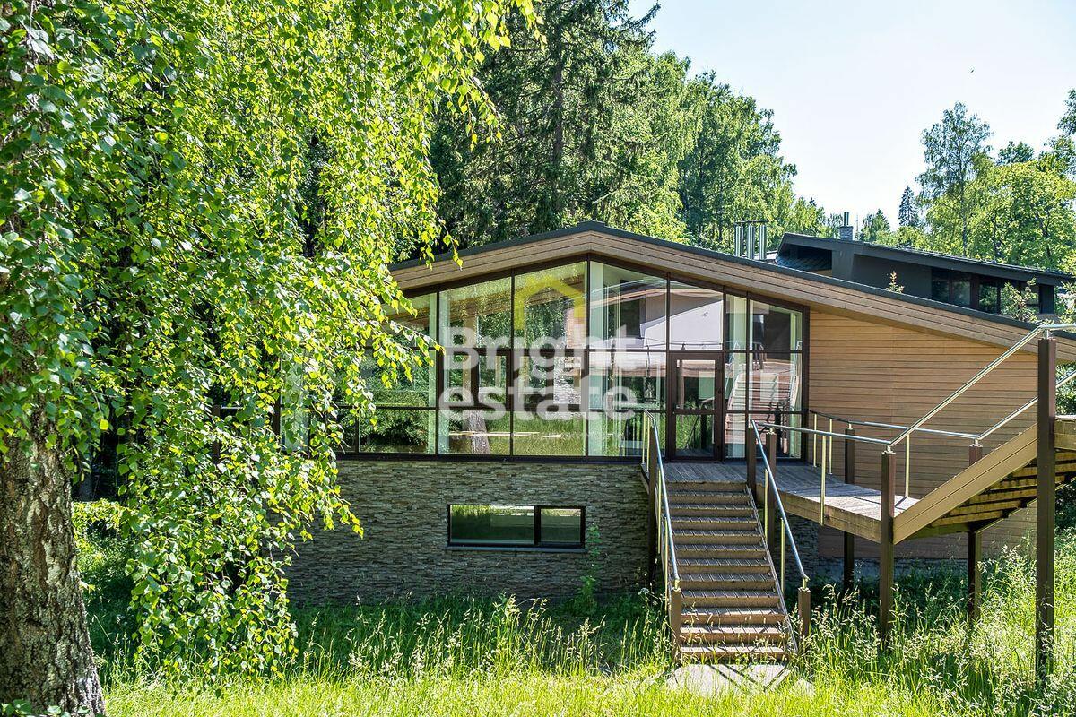 2-этажный коттедж 710 м² с отделкой