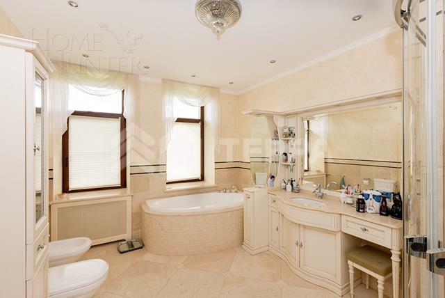 2-этажный коттедж 550 м² с отделкой