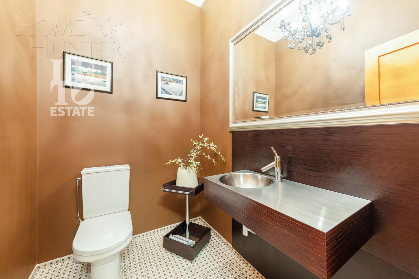 2-этажный коттедж 600 м² с отделкой