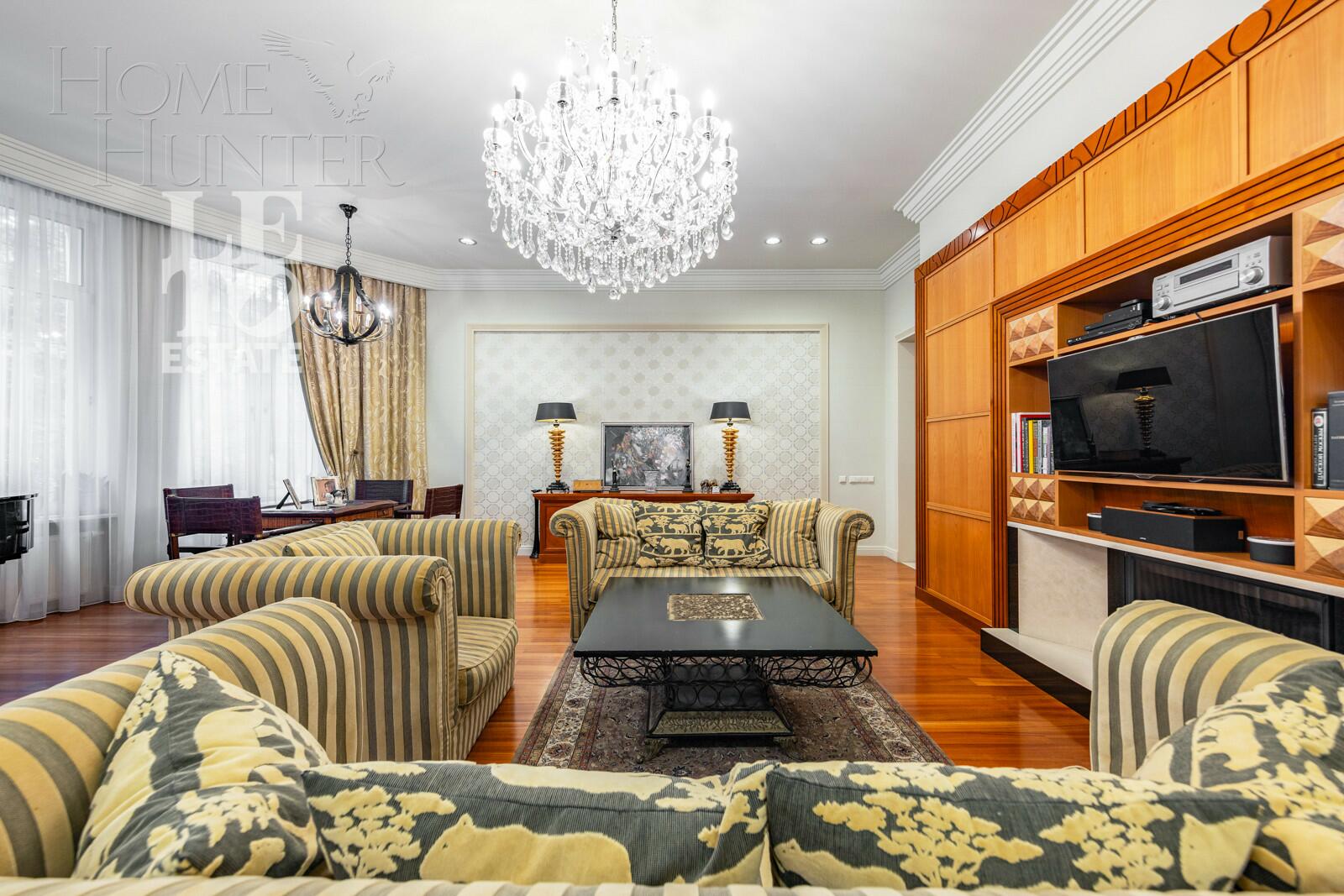 2-этажный коттедж 600 м² с отделкой