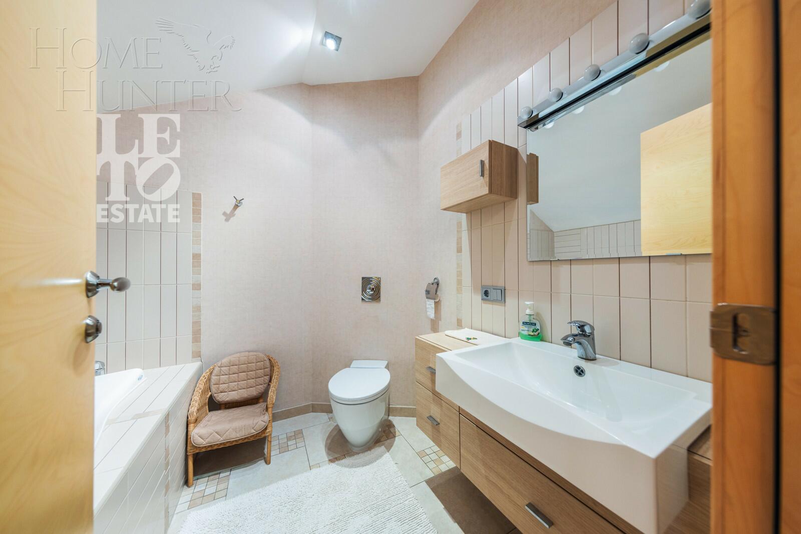 2-этажный коттедж 600 м² с отделкой