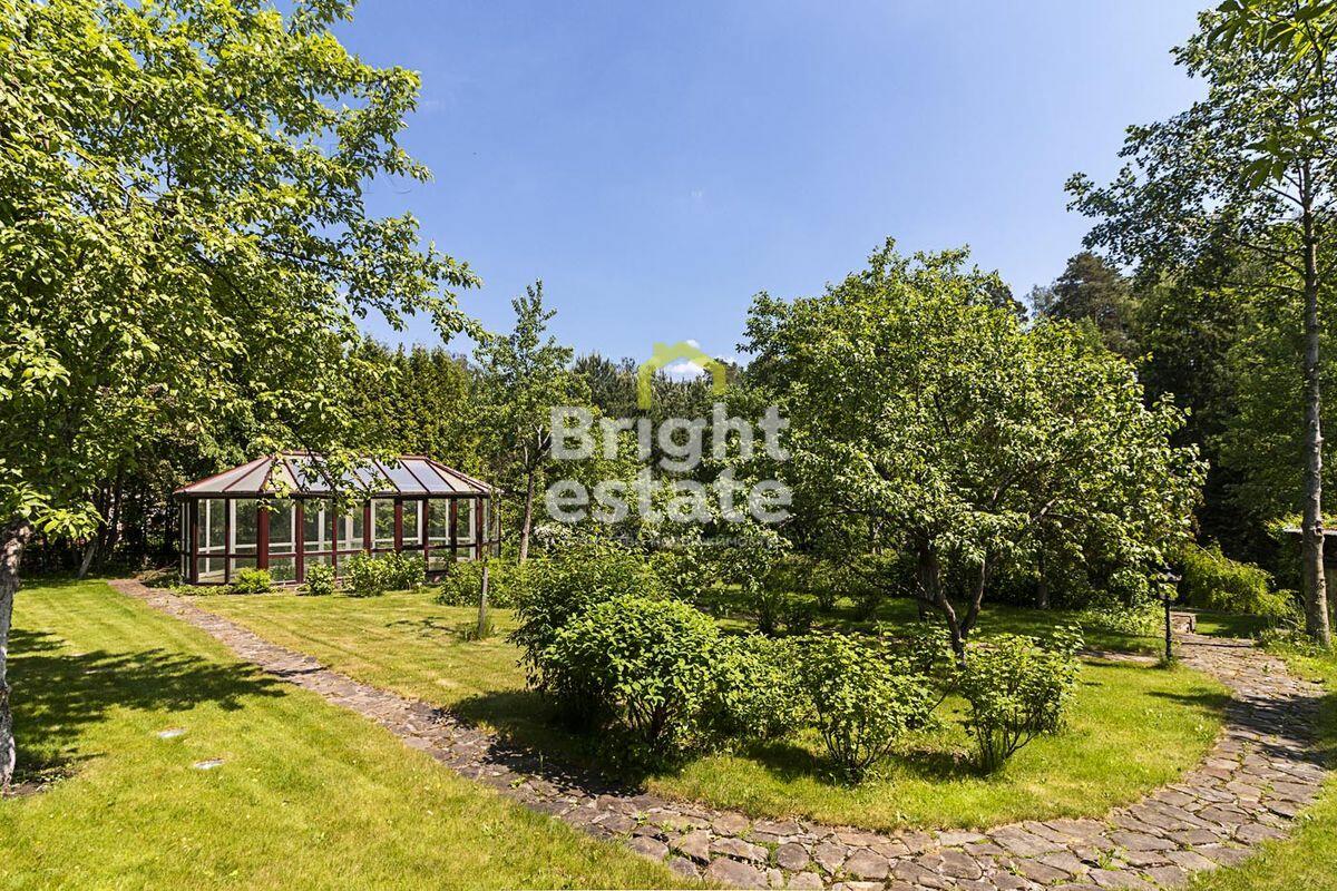 2-этажный коттедж 782.7 м² с отделкой