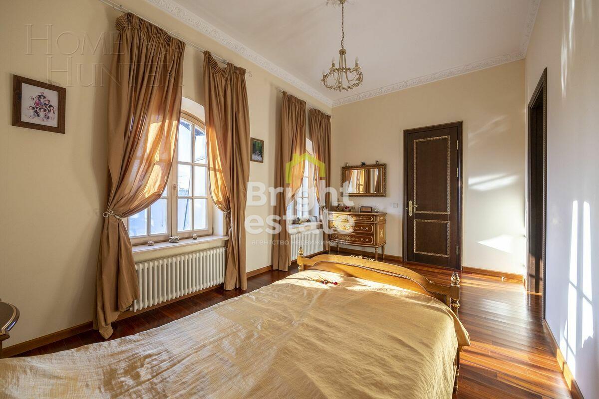 2-этажный коттедж 980 м² с отделкой