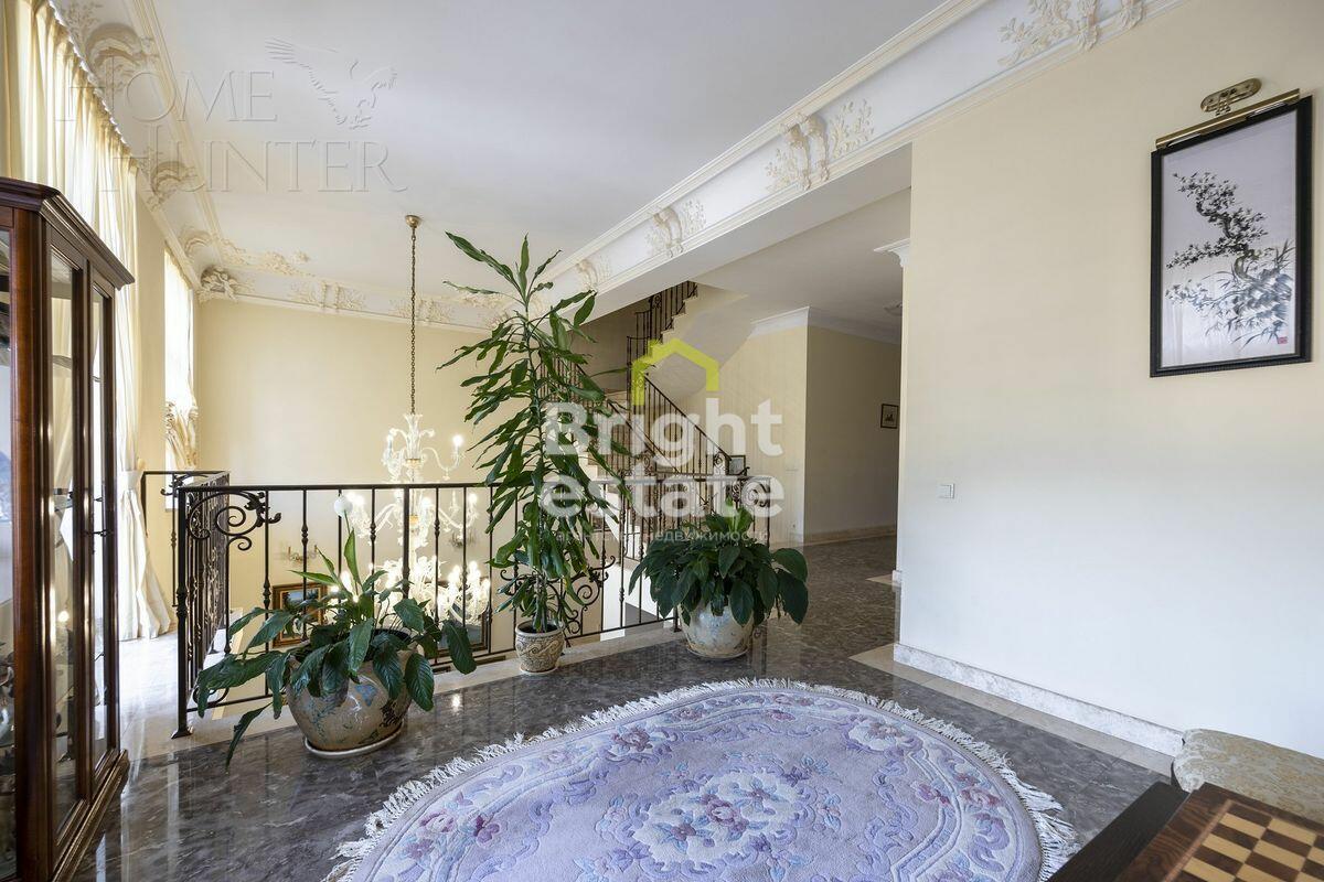 2-этажный коттедж 980 м² с отделкой