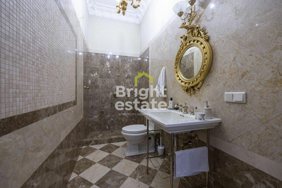 2-этажный коттедж 980 м² с отделкой