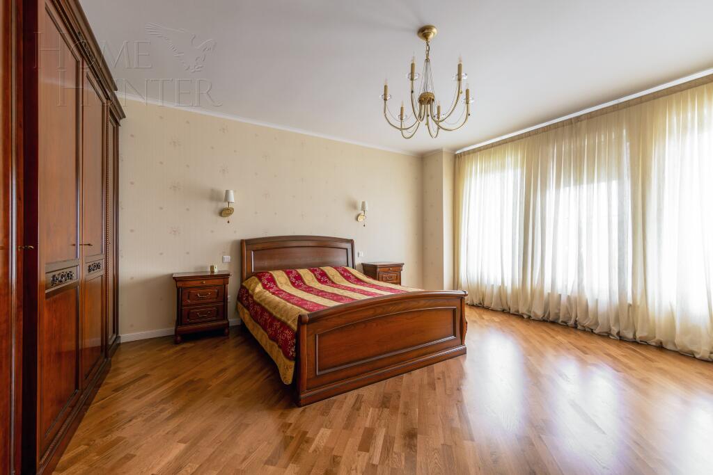 2-этажный коттедж 200 м² с отделкой