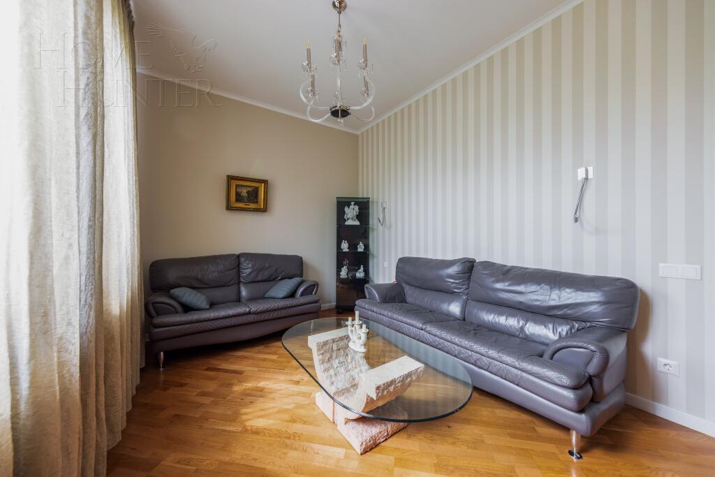 2-этажный коттедж 200 м² с отделкой