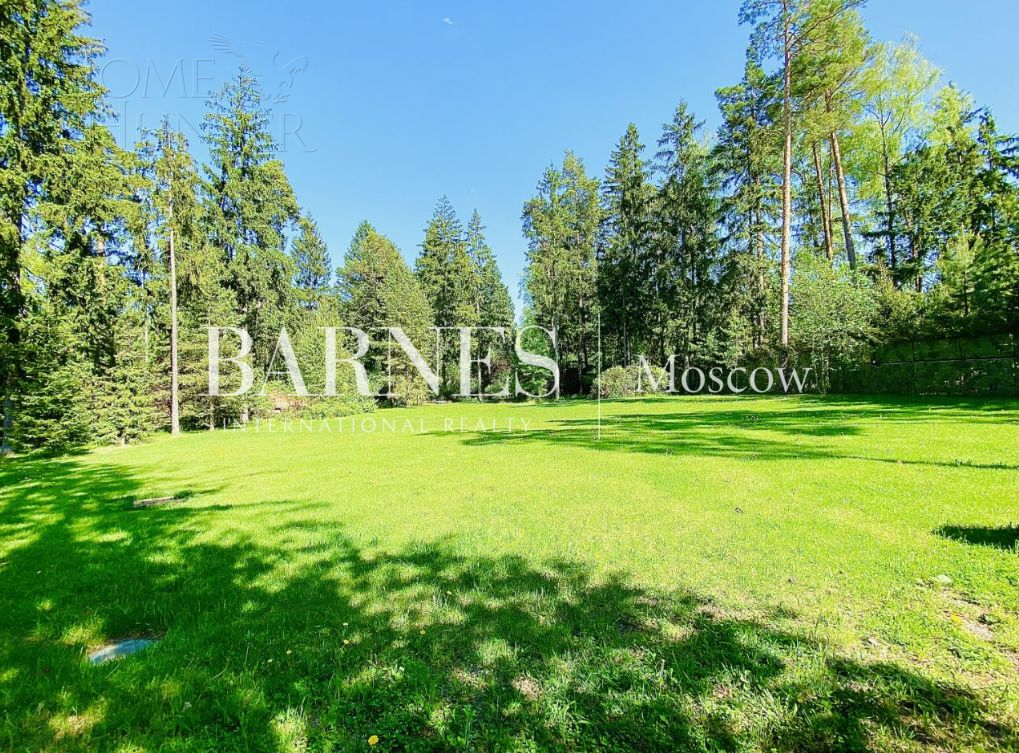 2-этажный коттедж 650 м² с отделкой