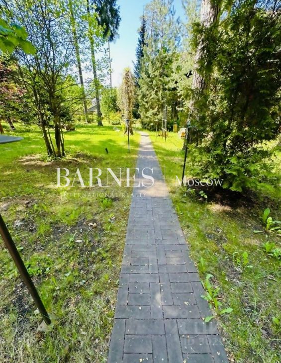 2-этажный коттедж 650 м² с отделкой