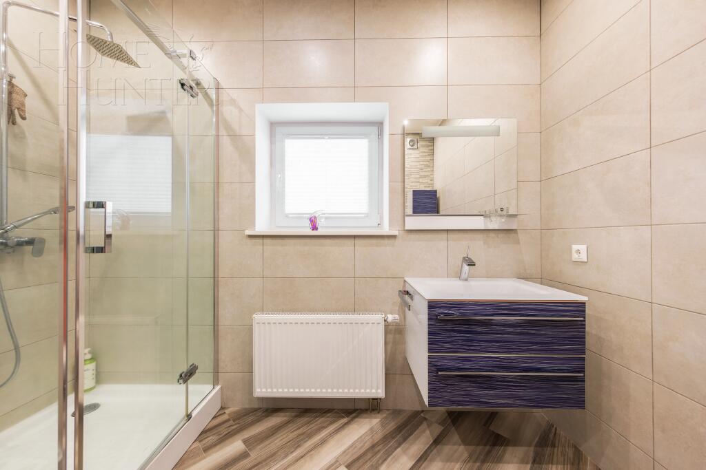 2-этажный коттедж 200 м² с отделкой