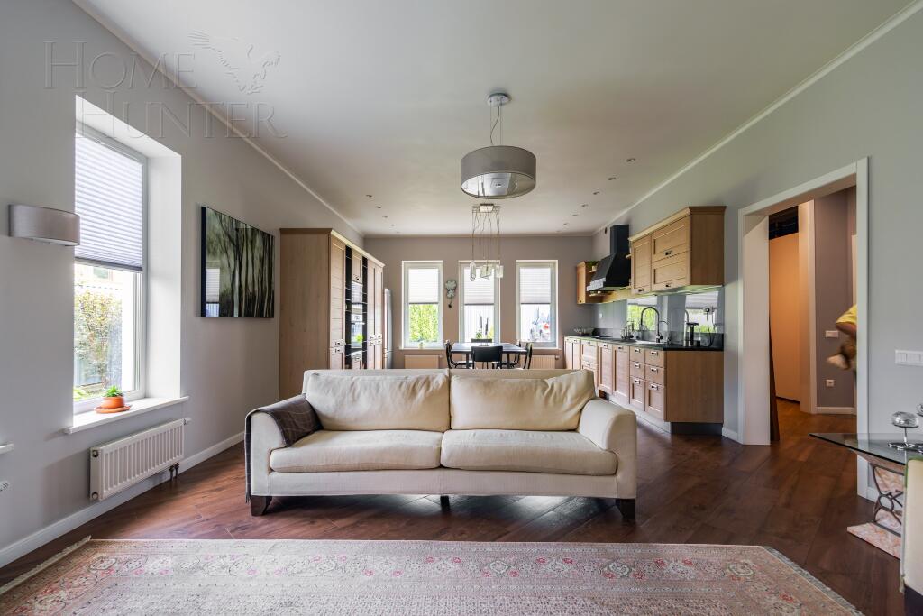 2-этажный коттедж 200 м² с отделкой