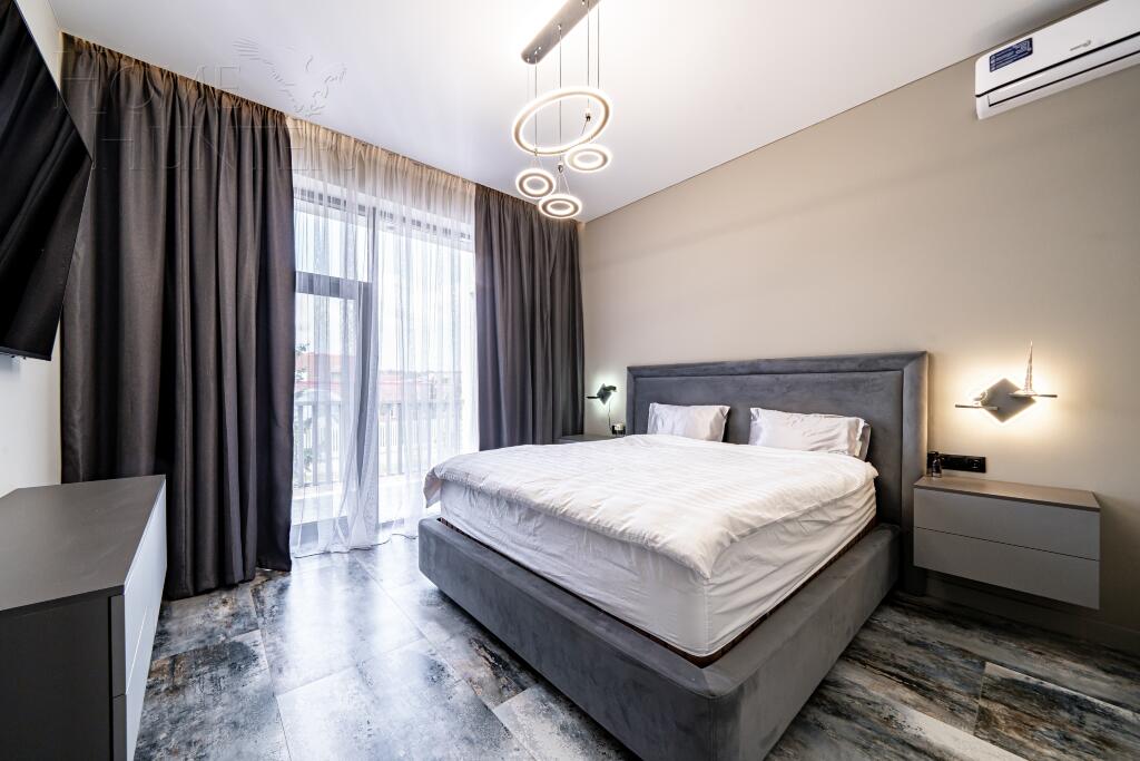 2-этажный коттедж 250 м² с отделкой