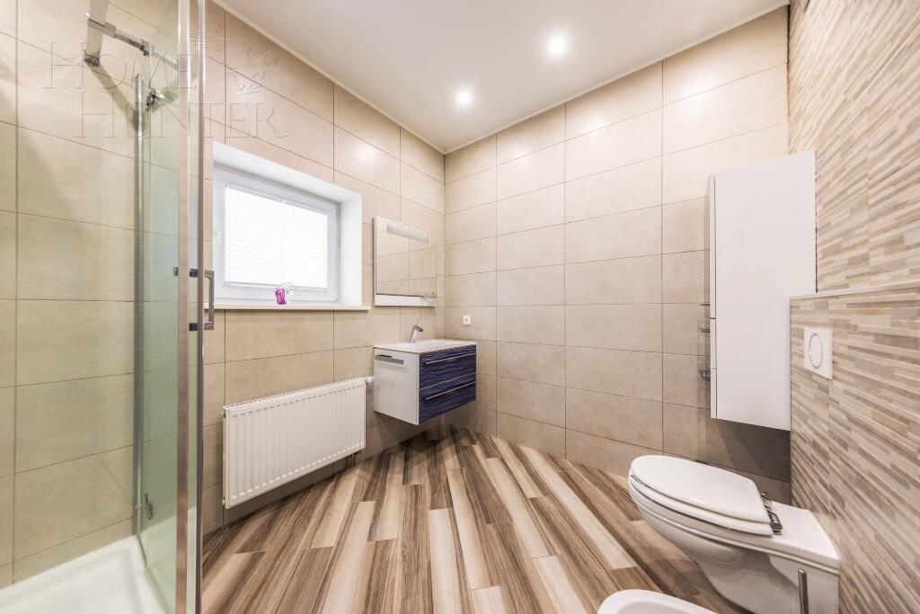 2-этажный коттедж 200 м² с отделкой