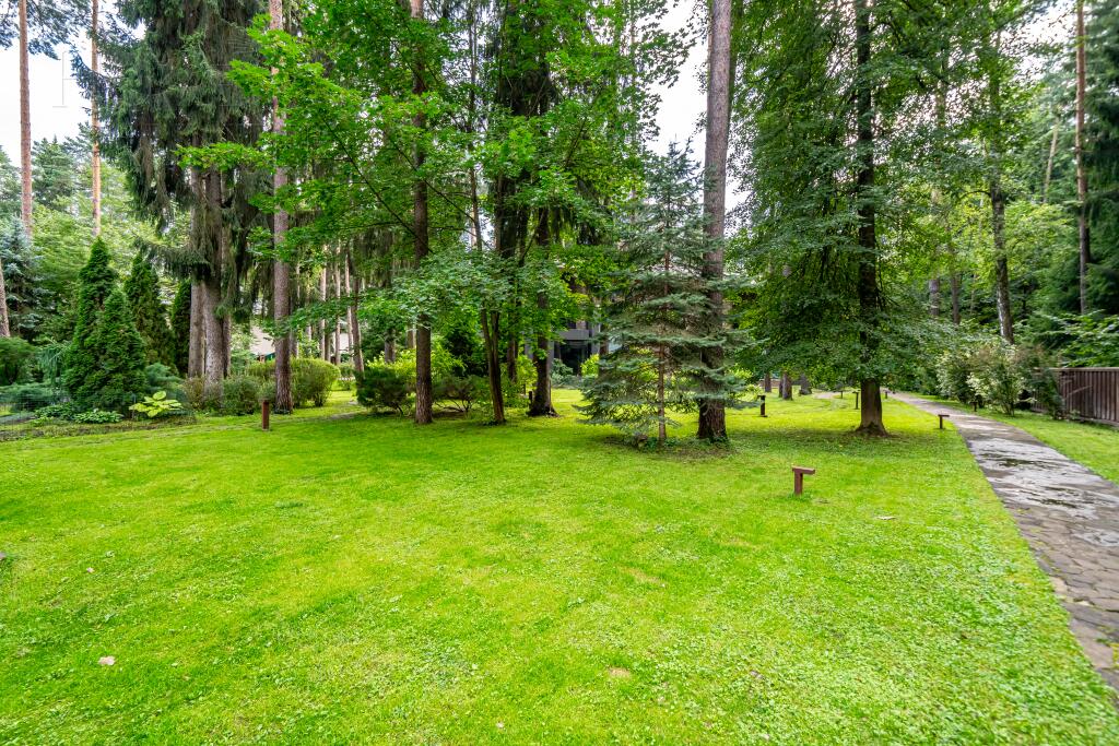 2-этажный коттедж 1 500 м² с отделкой