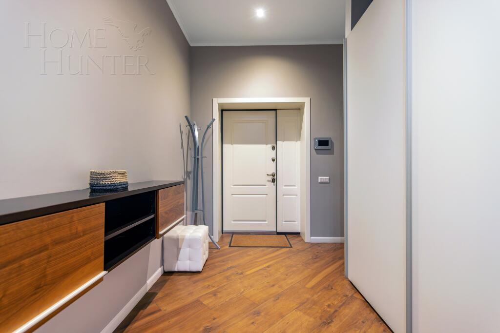 2-этажный коттедж 200 м² с отделкой