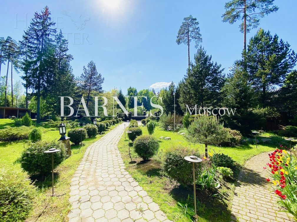 2-этажный коттедж 650 м² с отделкой