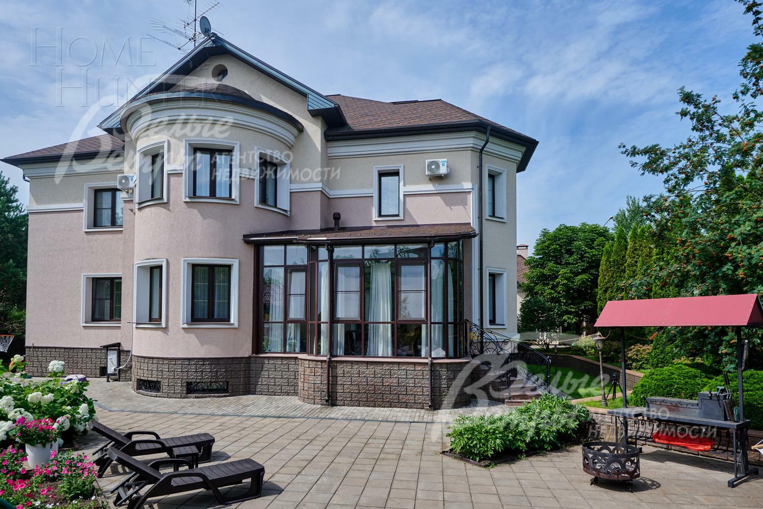 3-этажный коттедж 745.5 м² с отделкой