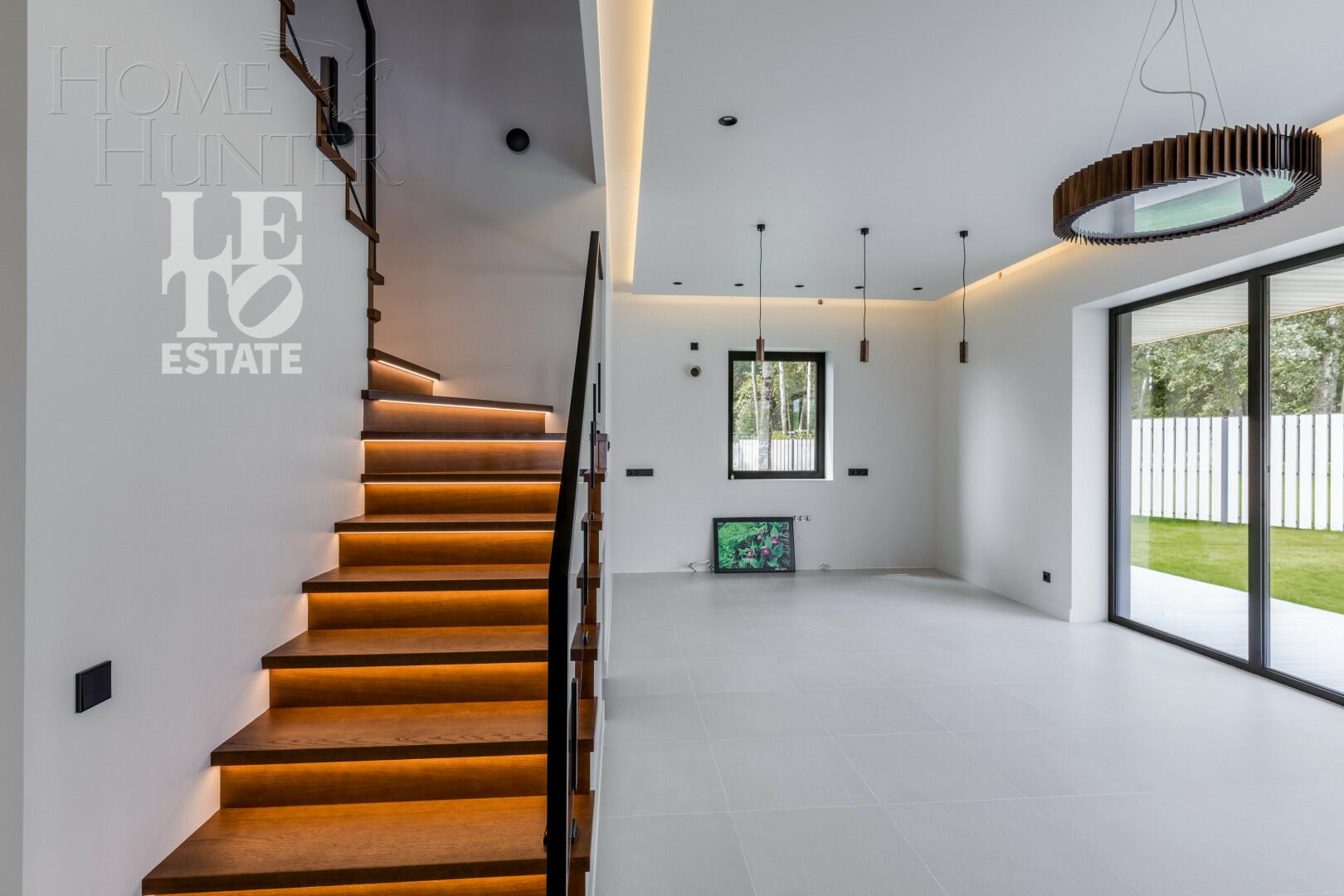 2-этажный коттедж 339 м² с отделкой