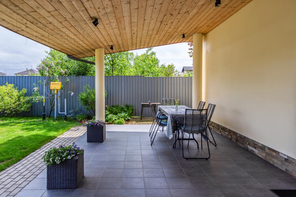 2-этажный коттедж 200 м² с отделкой