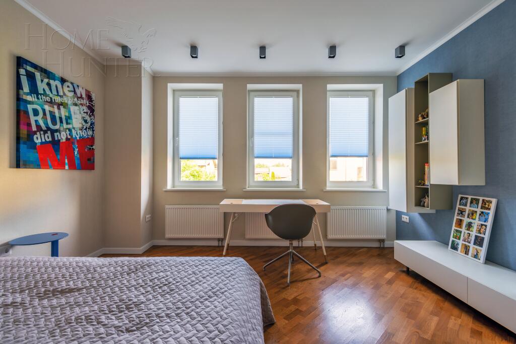 2-этажный коттедж 200 м² с отделкой