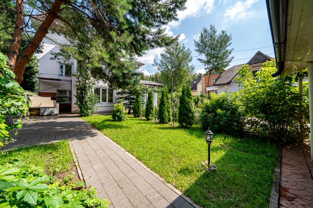 Участок 18 сот. в охраняемом поселке