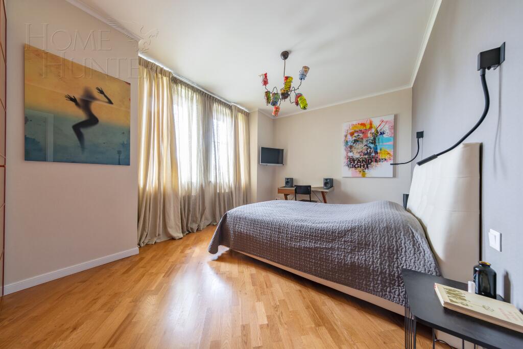 2-этажный коттедж 200 м² с отделкой