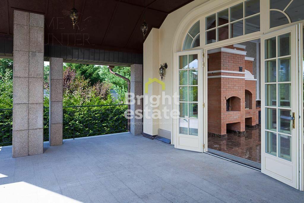 2-этажный коттедж 1 700 м² с отделкой