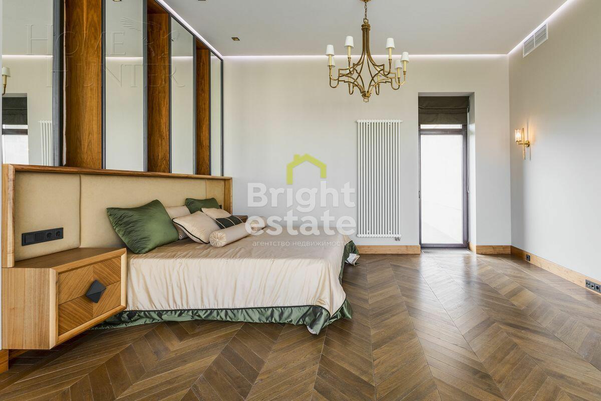 2-этажный коттедж 989.7 м² с отделкой