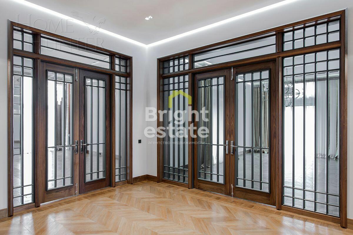 2-этажный коттедж 989.7 м² с отделкой