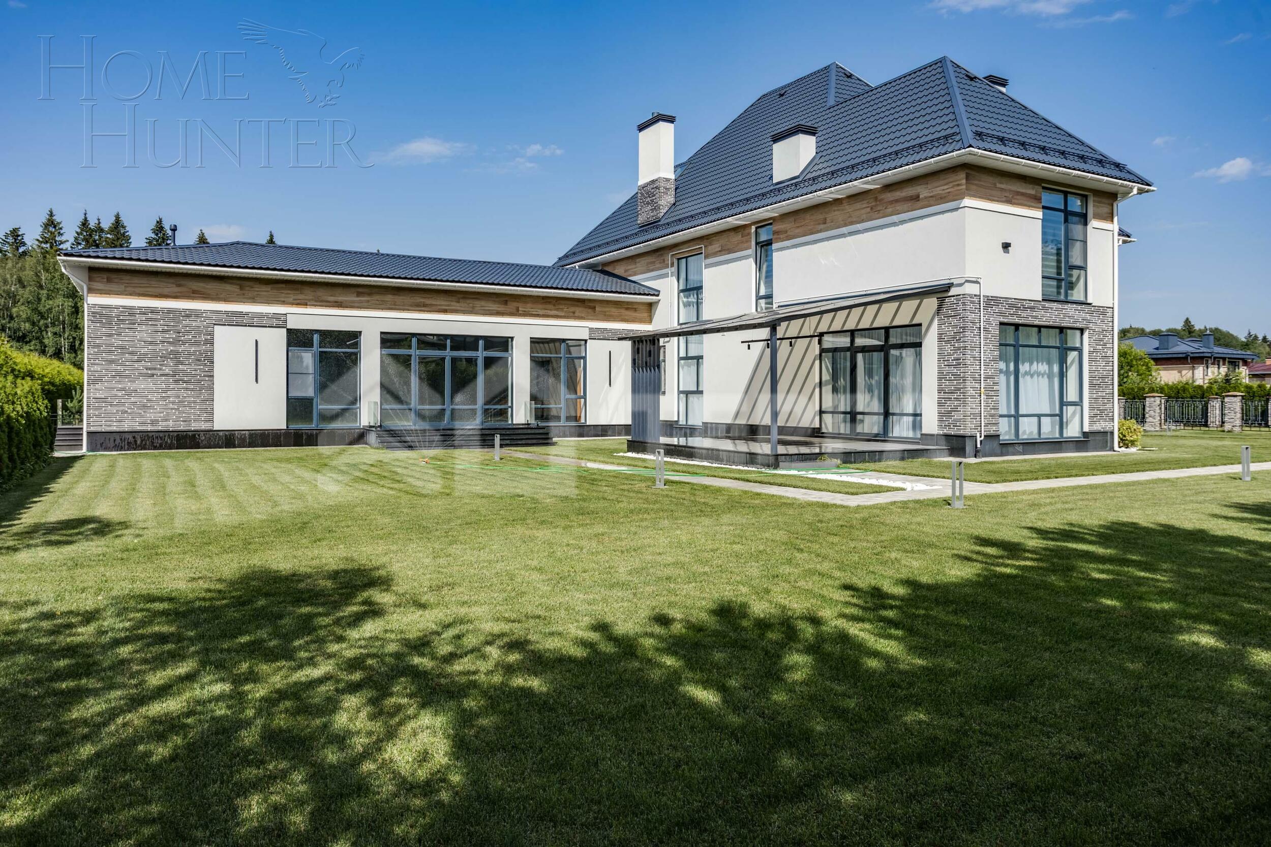 2-этажный коттедж 600 м² с отделкой