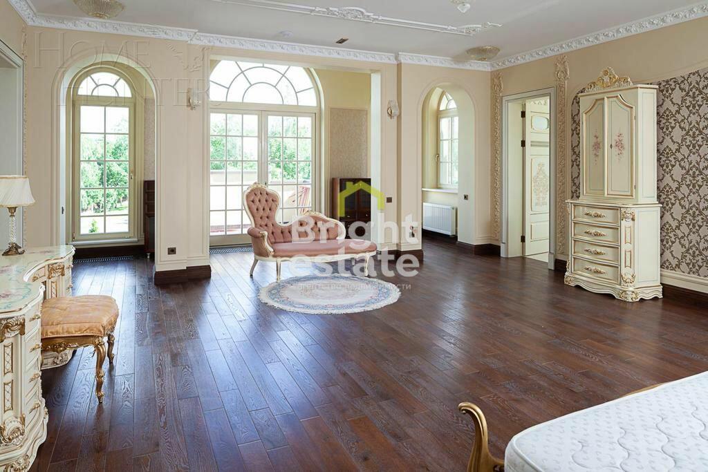 2-этажный коттедж 1 700 м² с отделкой