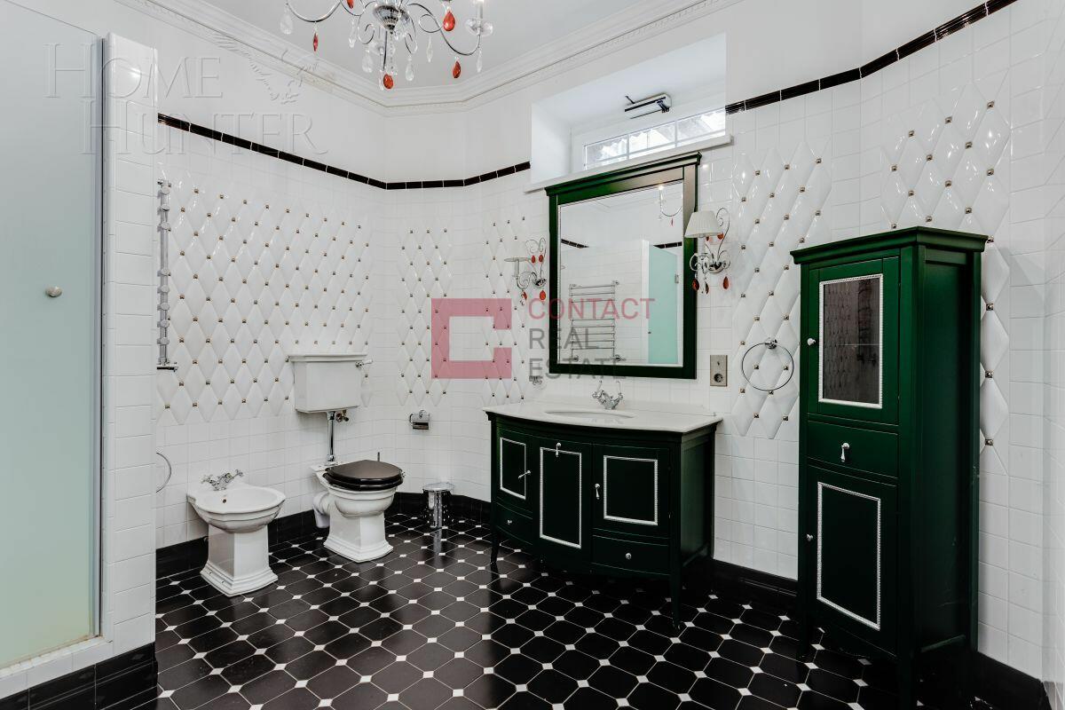 2-этажный коттедж 700 м² с отделкой