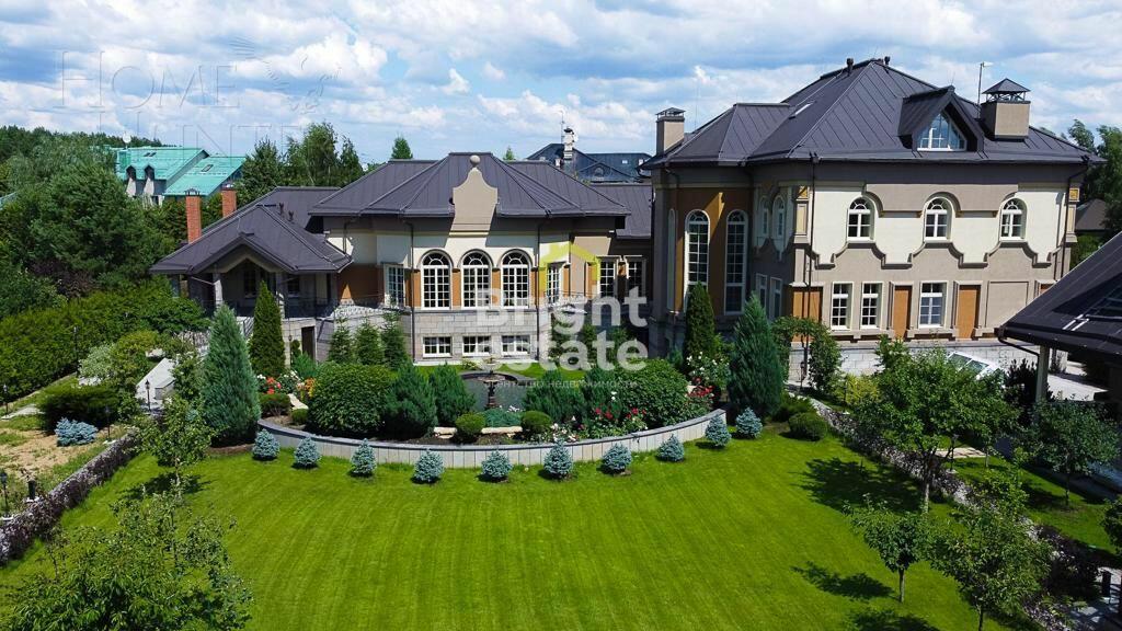 2-этажный коттедж 1 700 м² с отделкой