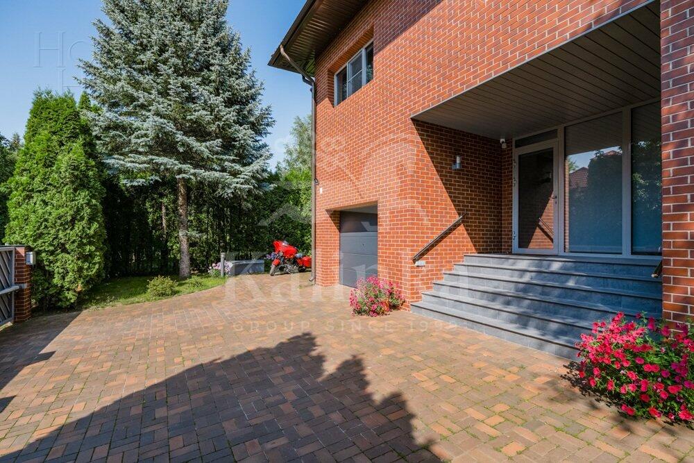 2-этажный коттедж 360 м² с отделкой