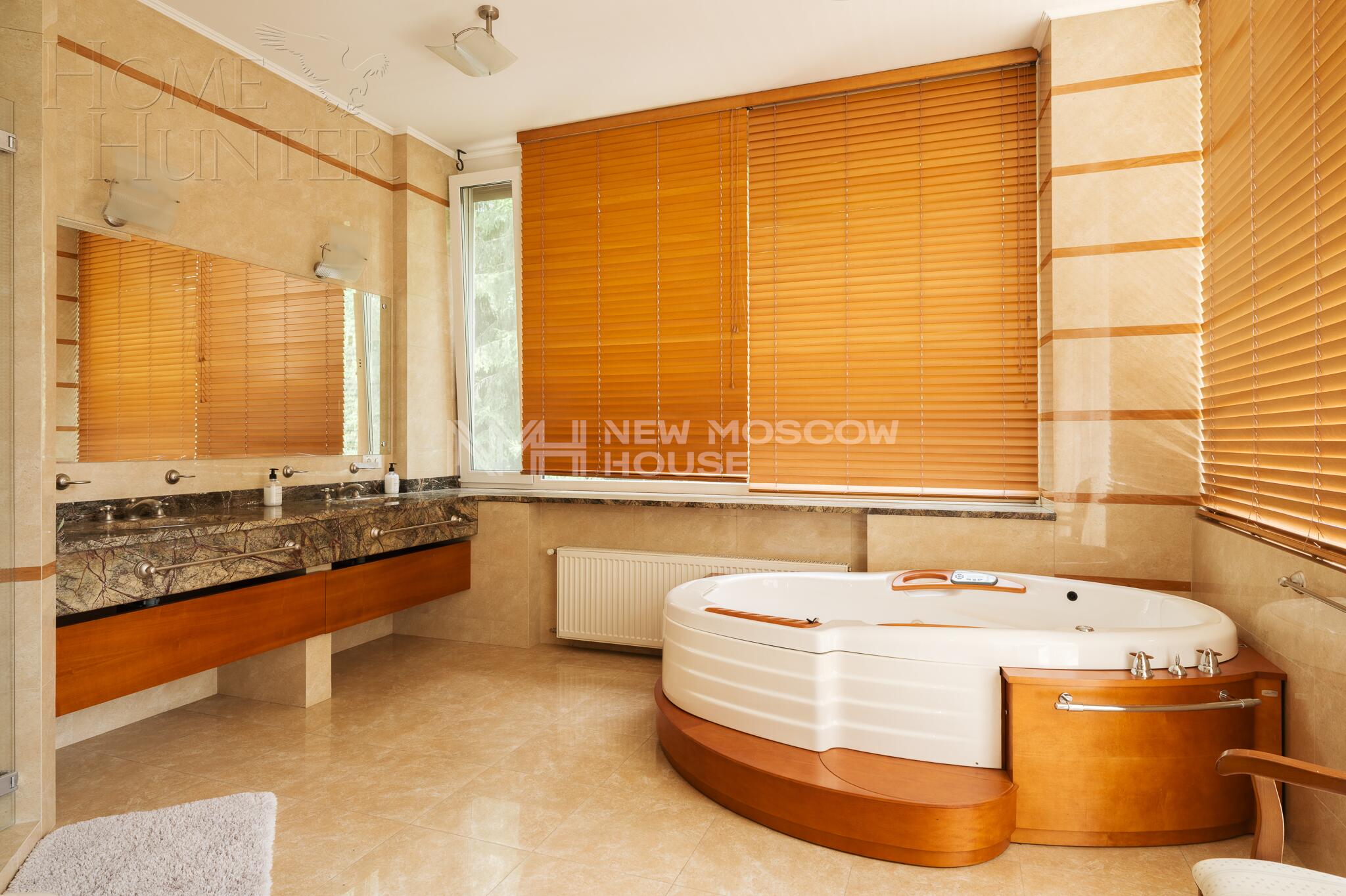 3-этажный коттедж 1 100 м² с отделкой