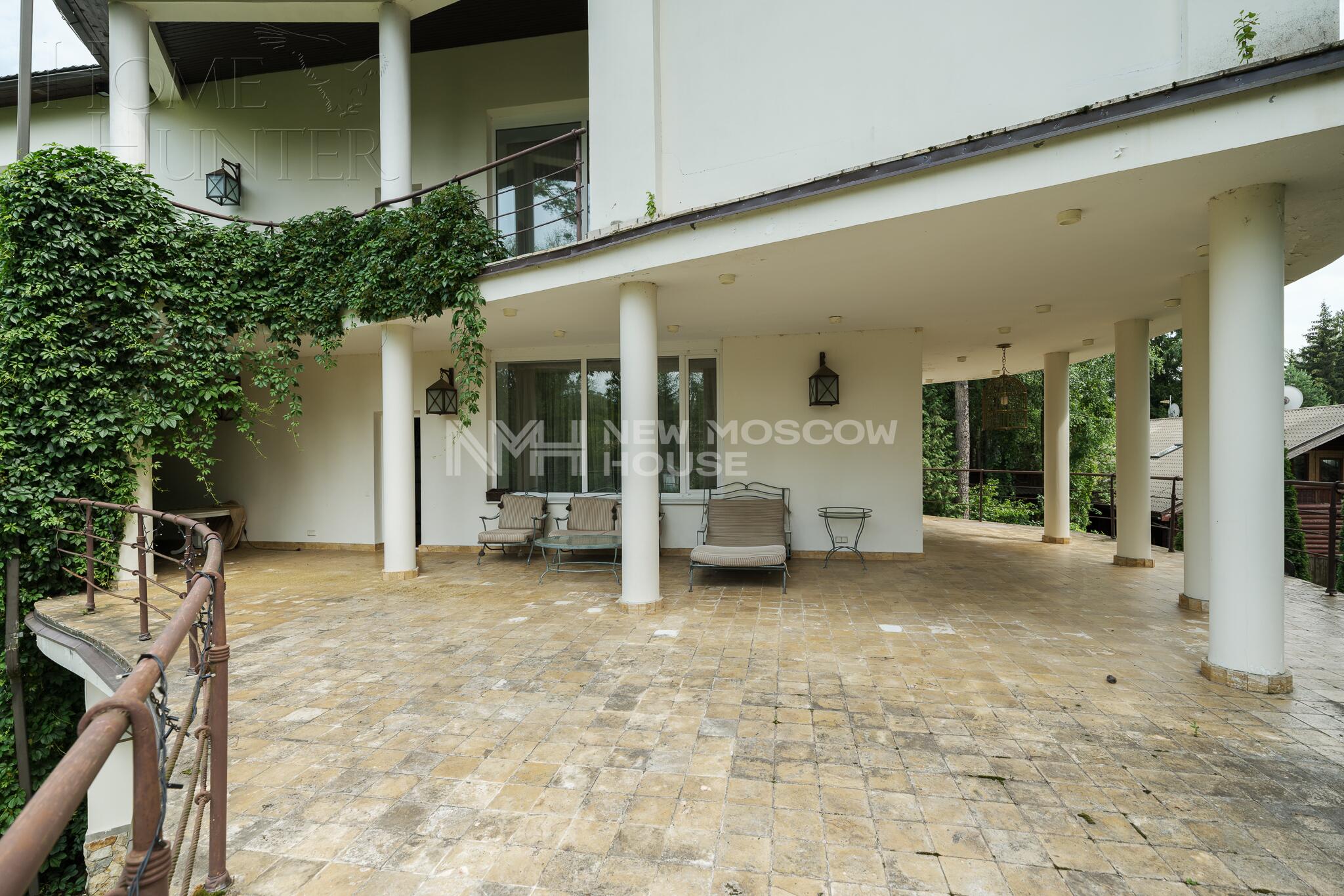 3-этажный коттедж 1 100 м² с отделкой