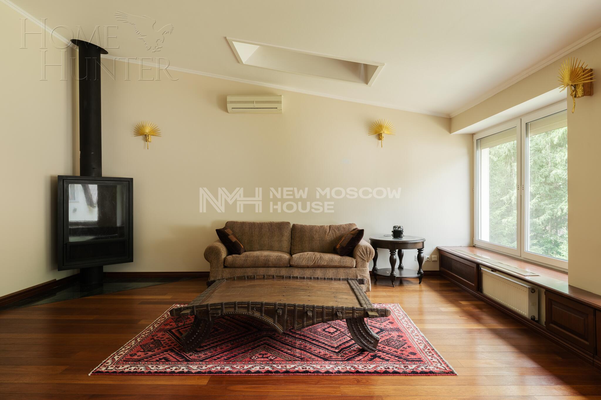 3-этажный коттедж 1 100 м² с отделкой