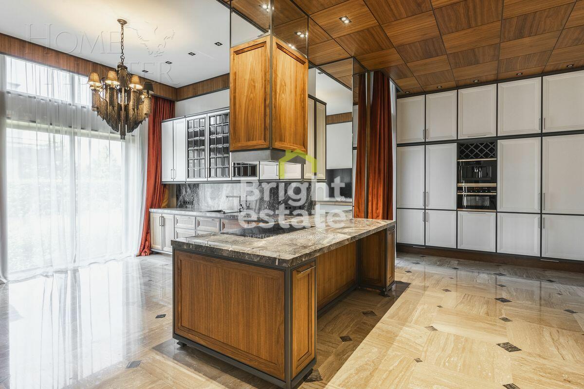 2-этажный коттедж 989.7 м² с отделкой