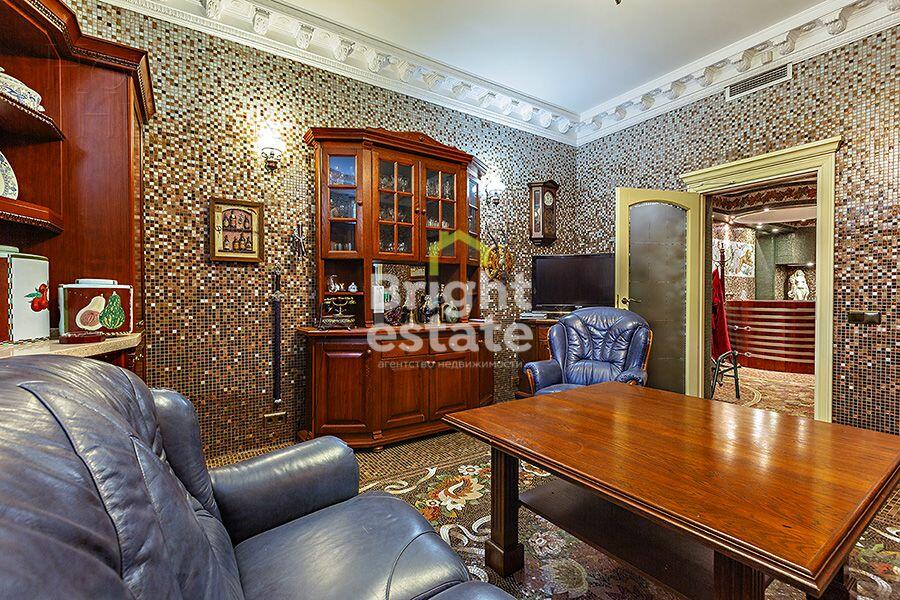 2-этажный коттедж 1 400 м² с отделкой