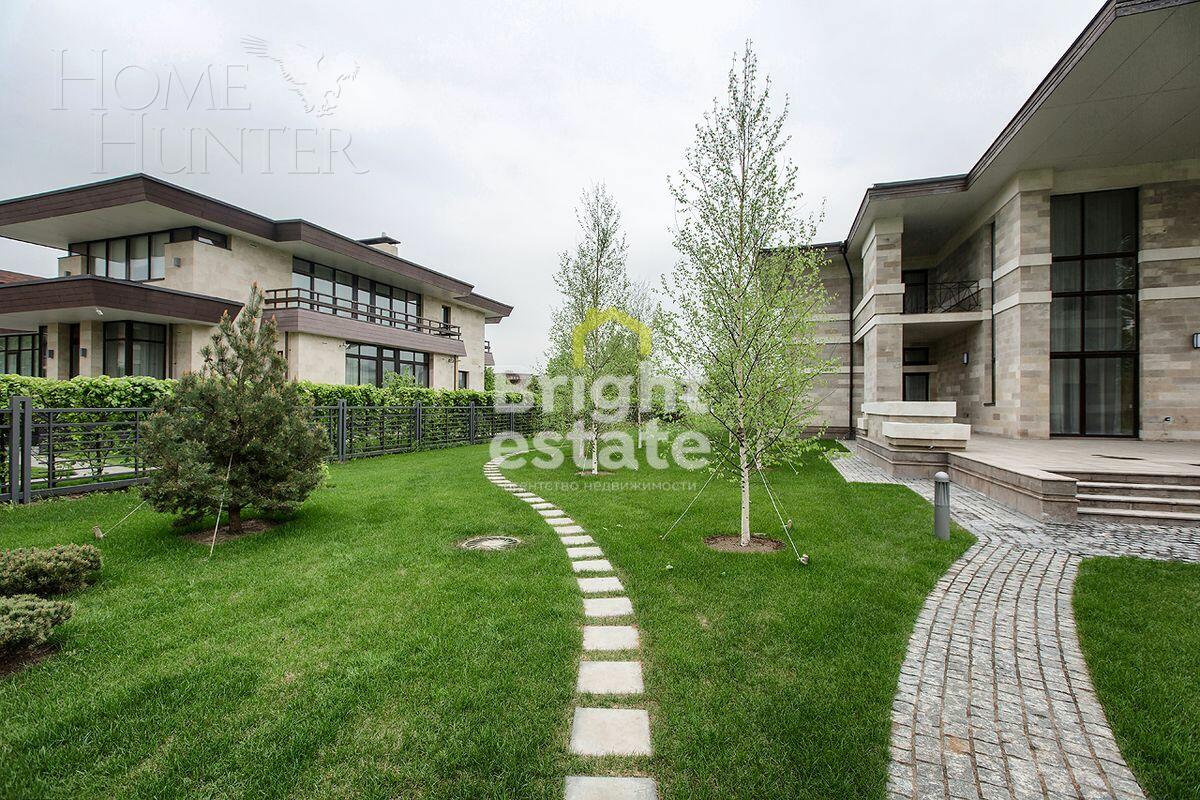 2-этажный коттедж 989.7 м² с отделкой