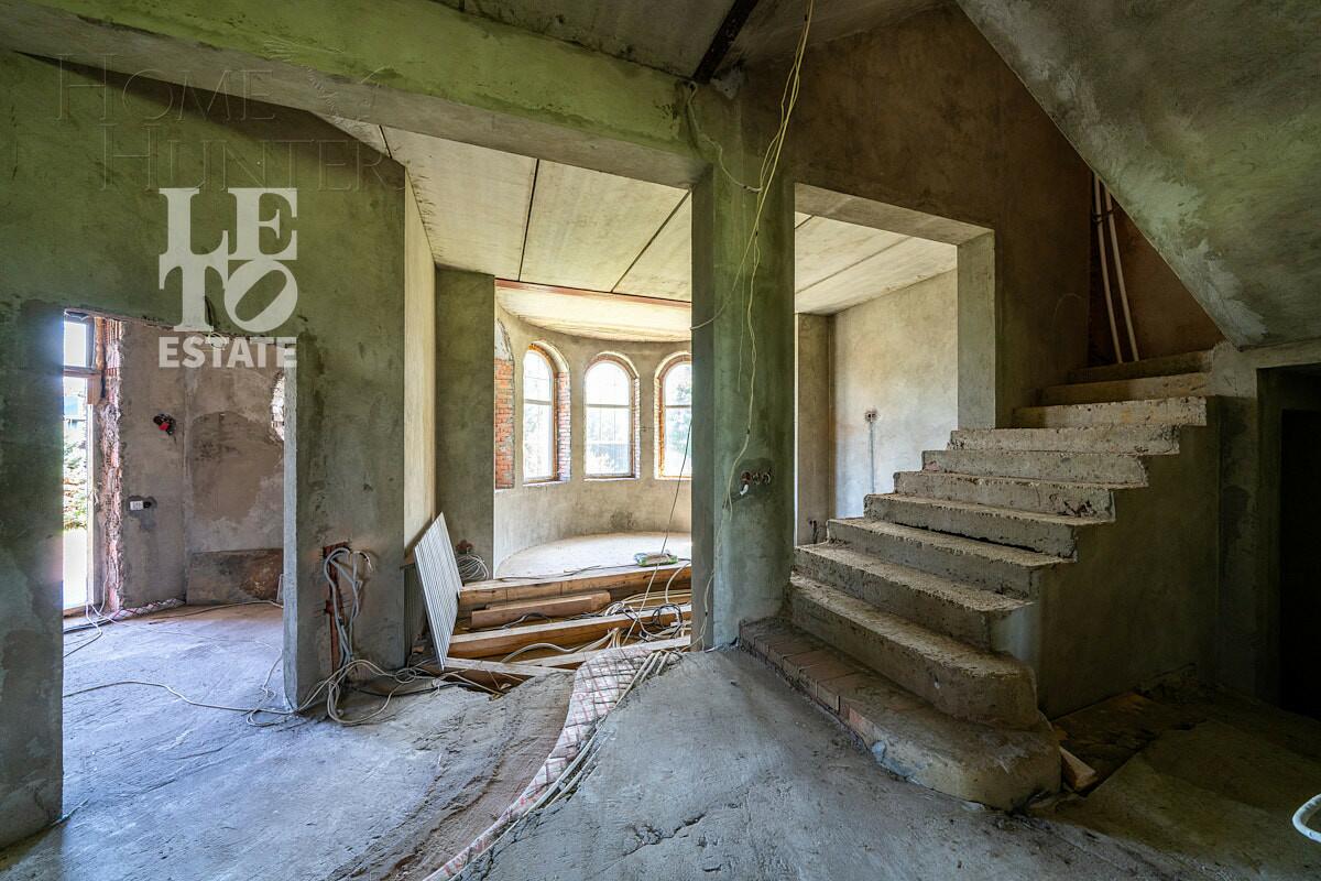 2-этажный коттедж 370 м² без отделки