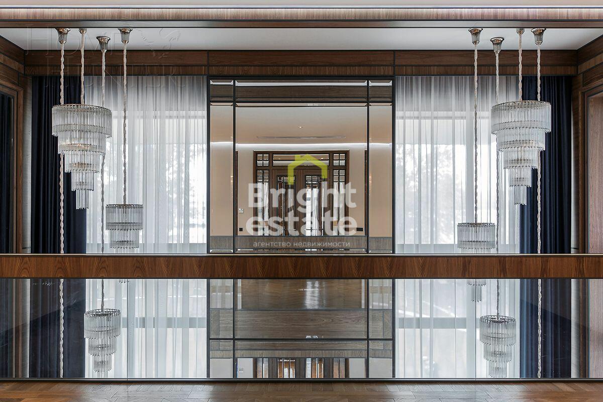 2-этажный коттедж 989.7 м² с отделкой