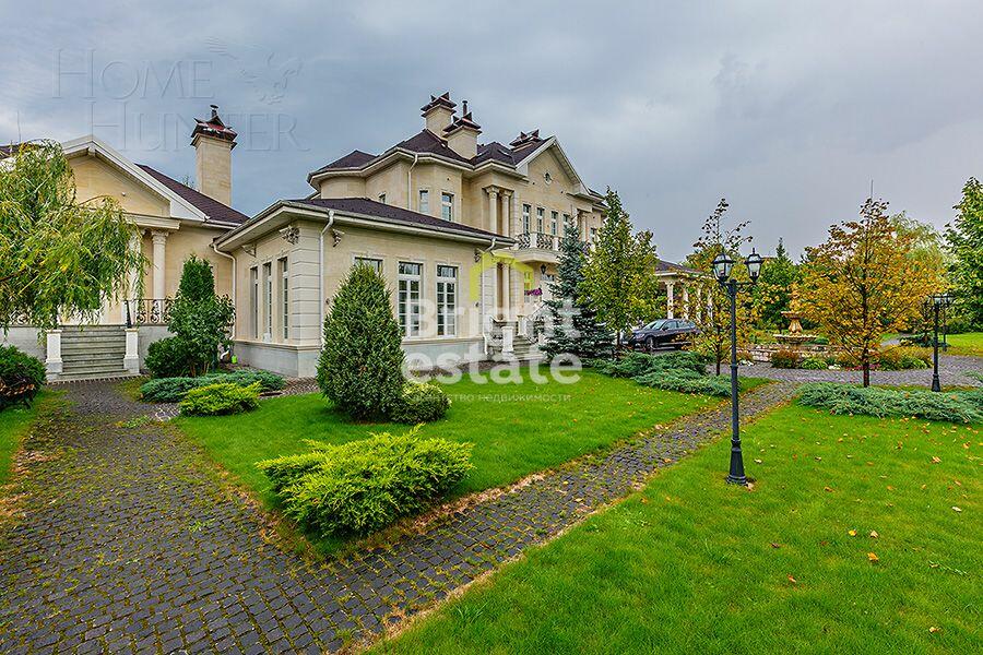 2-этажный коттедж 1 400 м² с отделкой