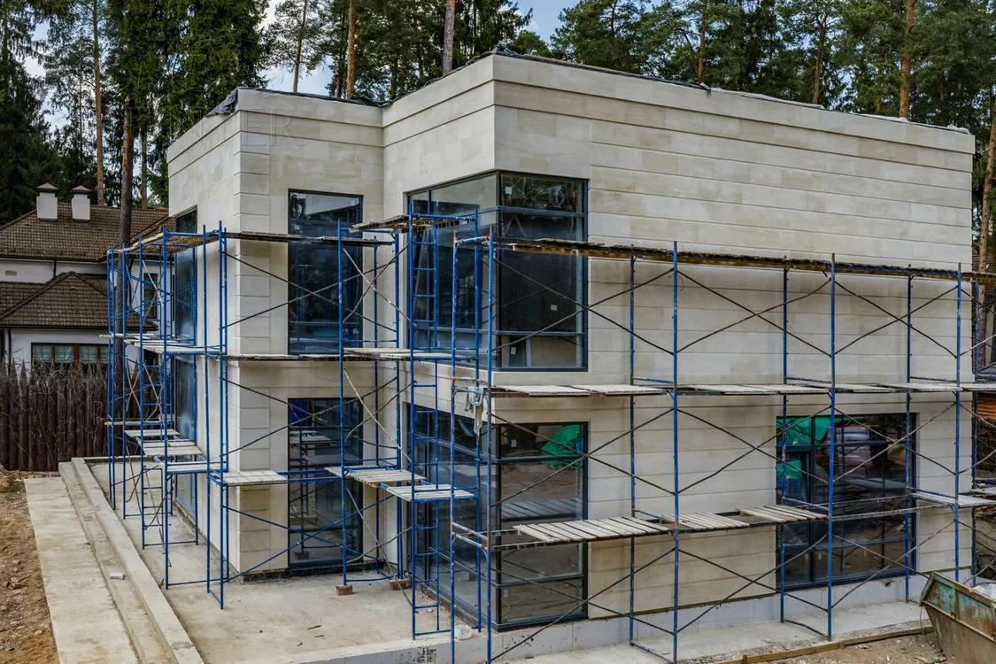 2-этажный коттедж 616 м² без отделки