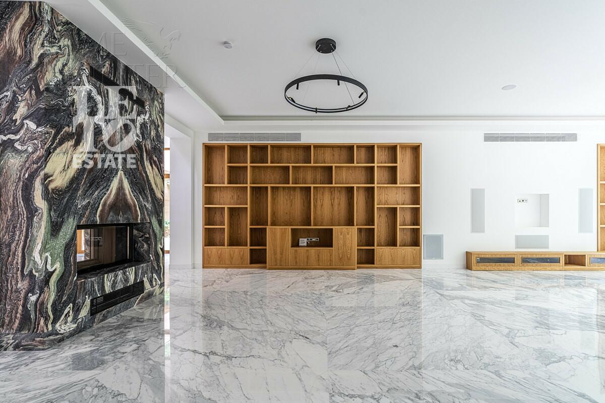 2-этажный коттедж 1 330 м² с отделкой