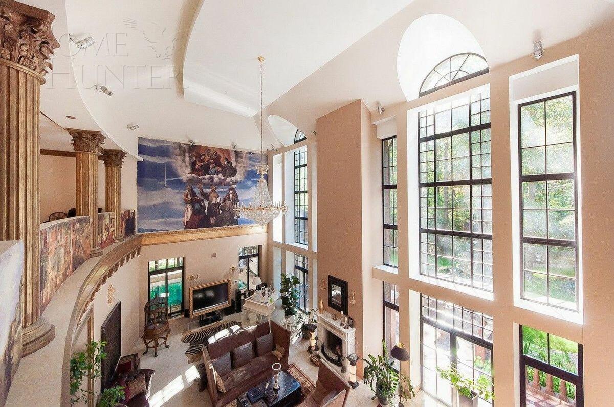 2-этажный коттедж 1 400 м² с отделкой