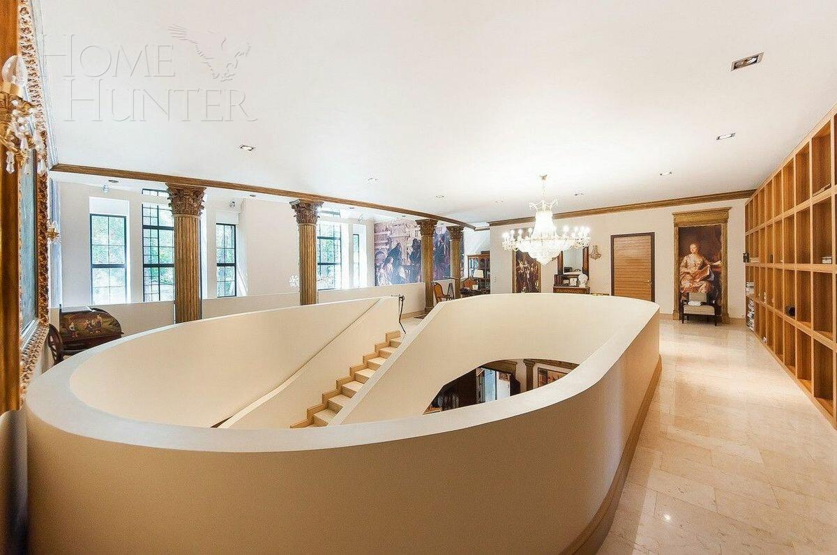 2-этажный коттедж 1 400 м² с отделкой