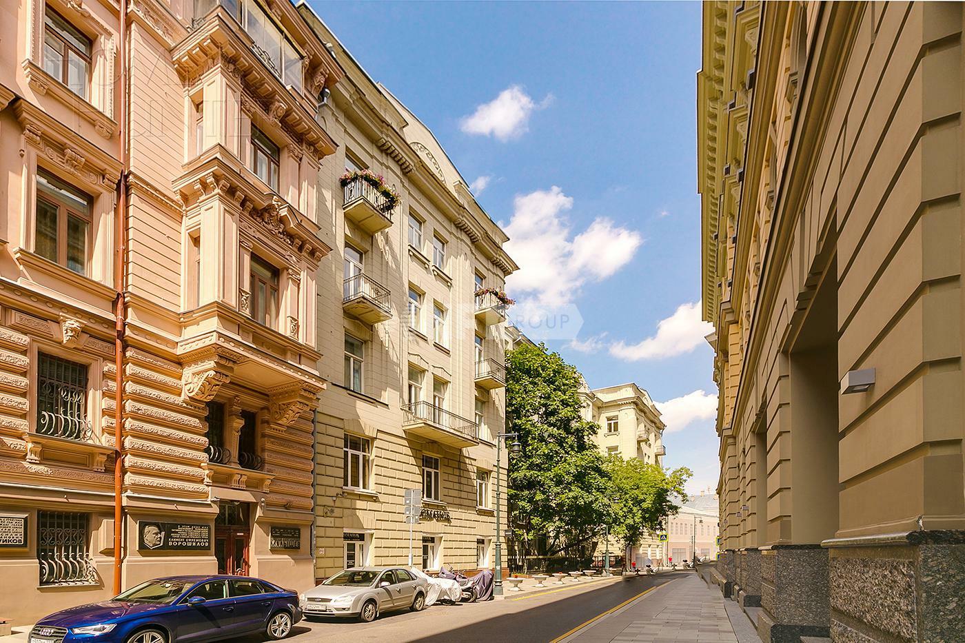 6-КОМН. КВАРТИРА С ОТДЕЛКОЙ 350 М² НА 4 ЭТАЖЕ