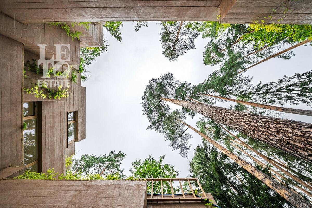 2-этажный коттедж 1 330 м² с отделкой